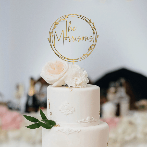 Mr and Mrs Wreath Wedding Cake Topper, Personalized Wedding Cake Topper